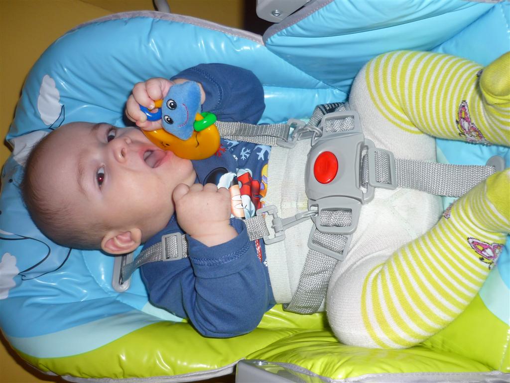 Ti vravim, ked ma neprestanes fotit, tak ta tiez ZJEM 